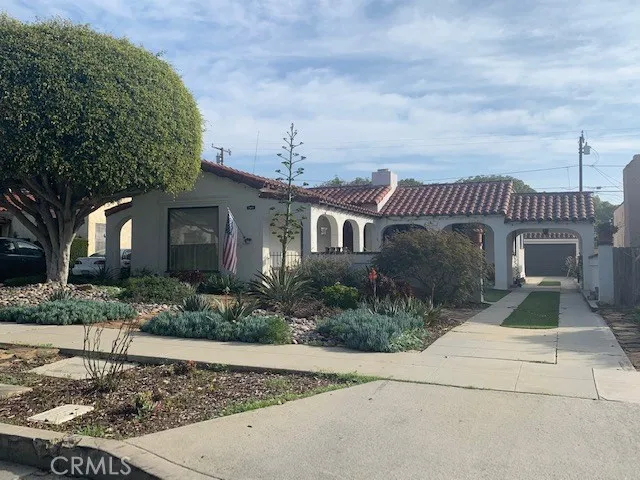3580 Lewis Avenue, Long Beach, California 90807