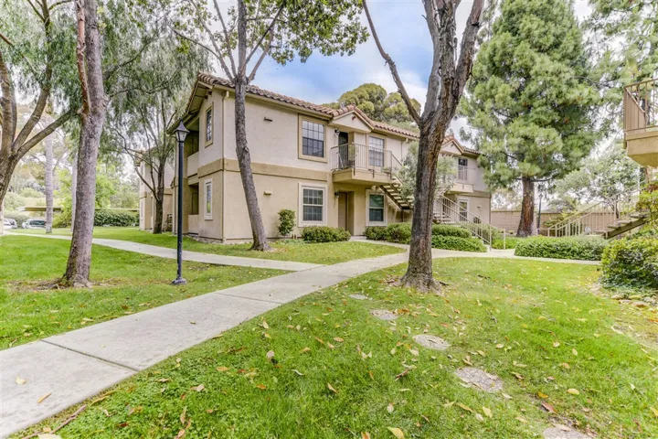 10377 Azuaga St 127, San Diego, California 92129