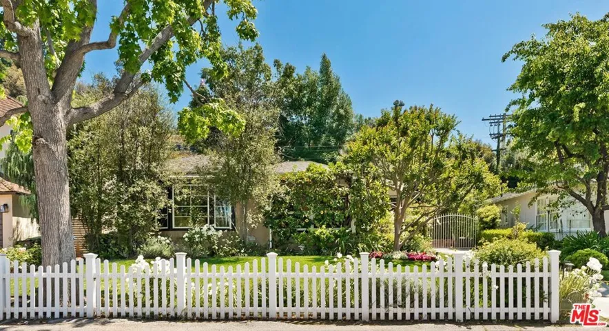 12814 Halkirk Street, Studio City, California 91604