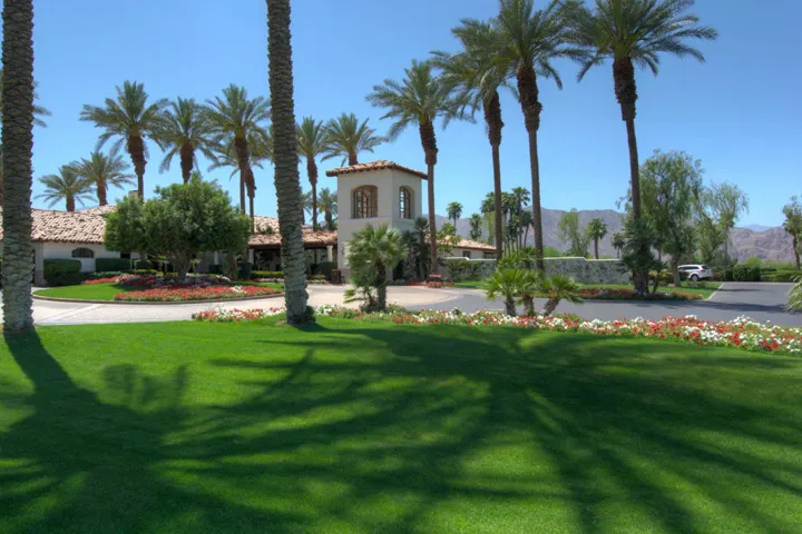 78850 - Clubhouse