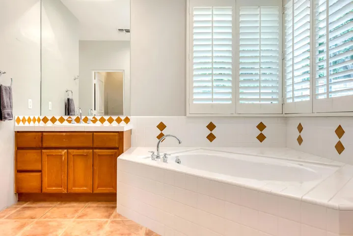 78850 Via Ventana - Master Bathroom