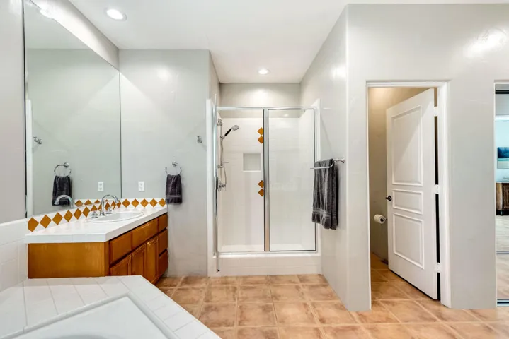 78850 Via Ventana - Master Bathroom
