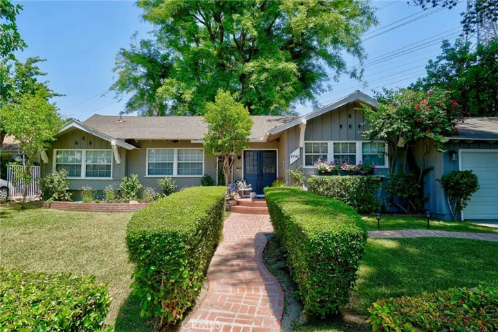 9740 Yolanda Avenue, Northridge, California 91324