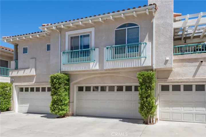 2 car garage front