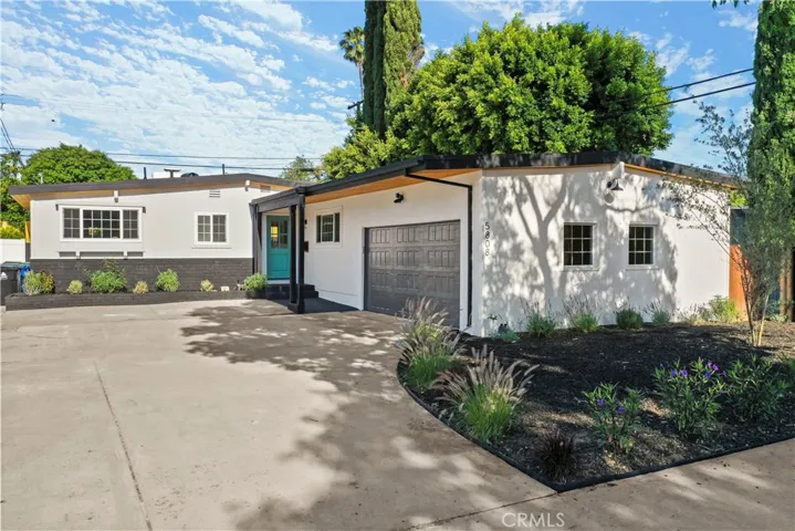 5808 Ostrom Avenue, Encino, California 91316