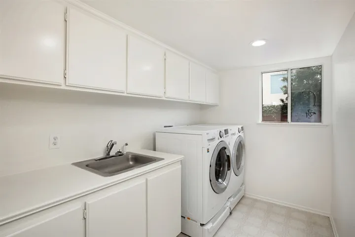 345 Lustrosos St, Oceanside, California 92057