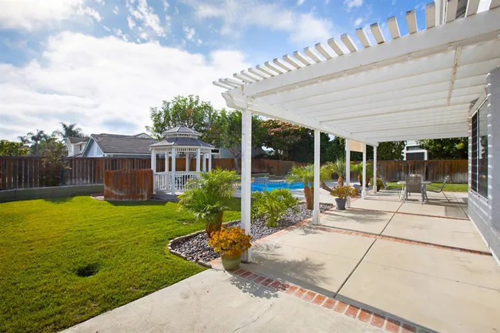 345 Lustrosos St, Oceanside, California 92057