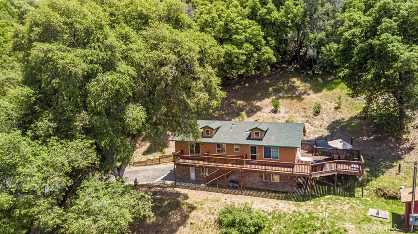 51815 S Ponderosa Way, Oakhurst, California 93644