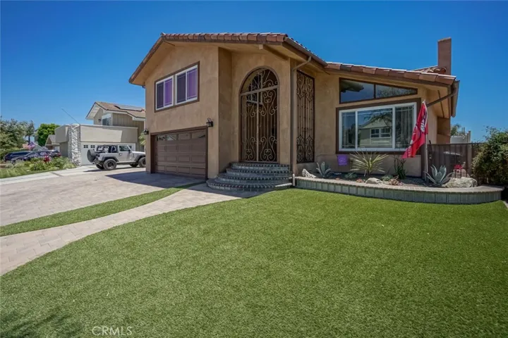 3782 Fenley Drive, Los Alamitos, California 90720