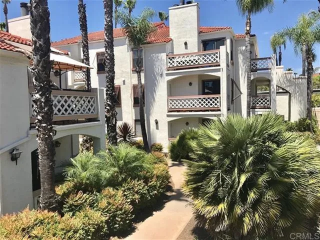 9408 Twin Trails Dr. 206, San Diego, California 92129