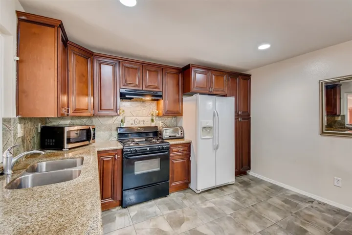 11392 Kelowna Rd, San Diego, California 92126
