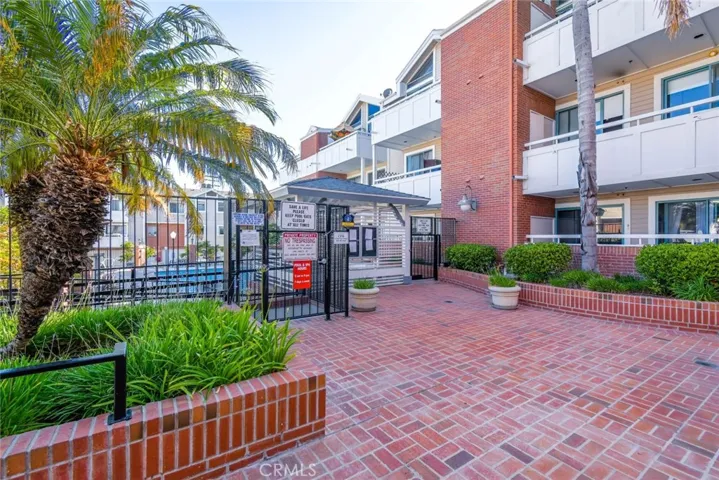865 S B Street 1, Oxnard, California 93030
