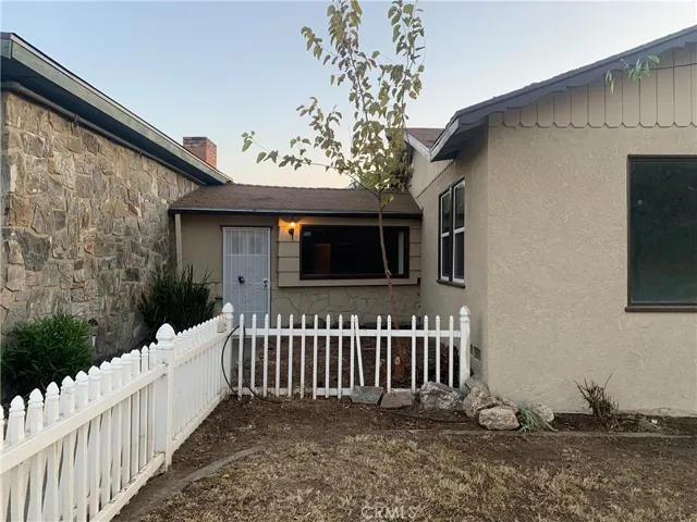 7901 Palm Avenue, Lamont, California 93241