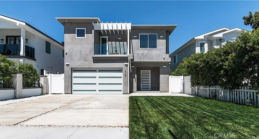 15127 Camarillo Street, Sherman Oaks, California 91403