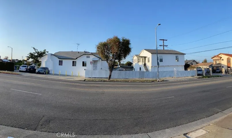 5857 11th Avenue, Los Angeles, California 90043
