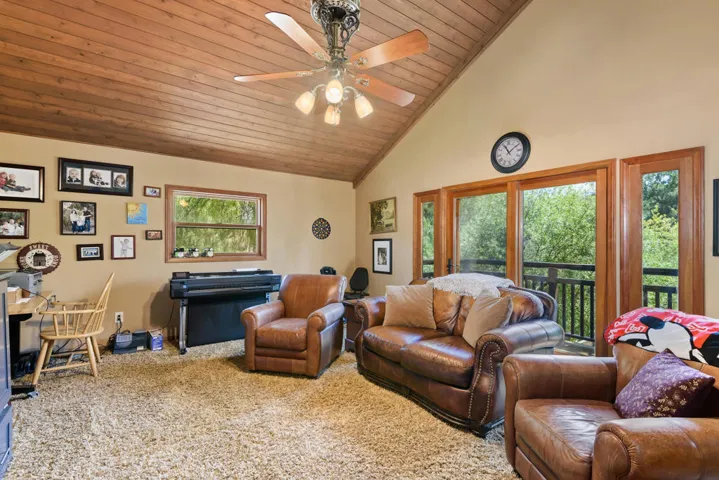 033_33  Bonus Room