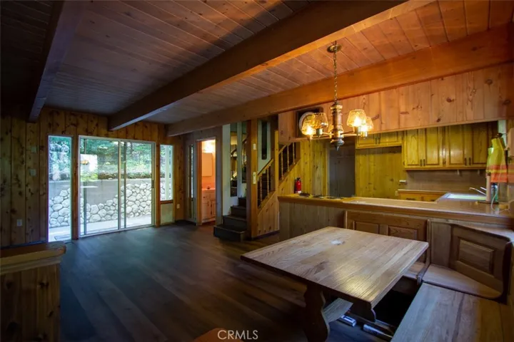 257 S State Hwy 173 Drive, Lake Arrowhead, California 92352