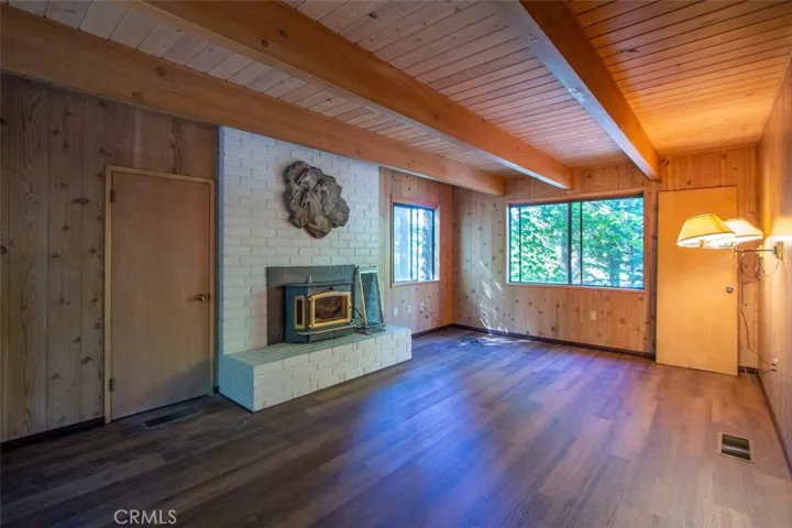 257 S State Hwy 173 Drive, Lake Arrowhead, California 92352
