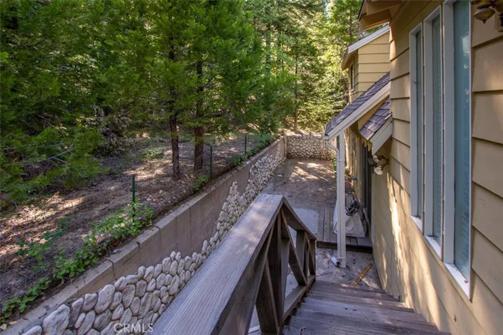 257 S State Hwy 173 Drive, Lake Arrowhead, California 92352