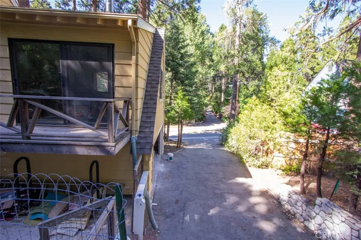 257 S State Hwy 173 Drive, Lake Arrowhead, California 92352