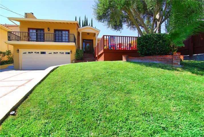 5425 Tampa Avenue, Tarzana, California 91356