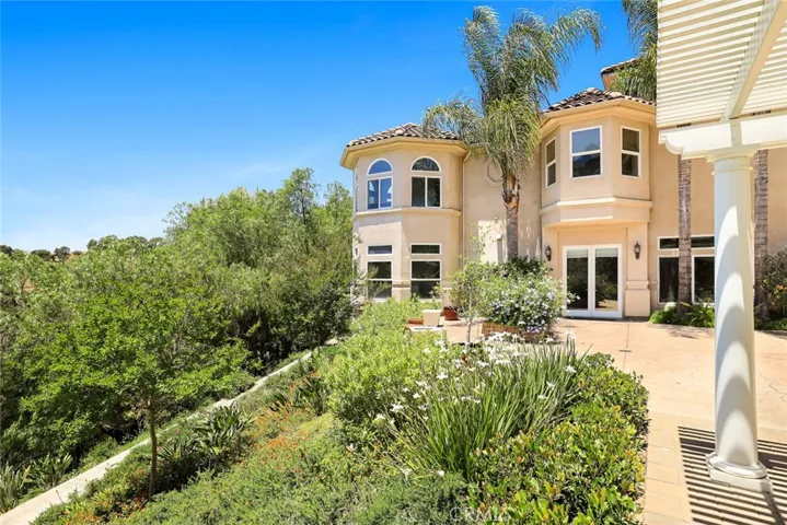 16101 Highland Pass Circle, Chino Hills, California 91709
