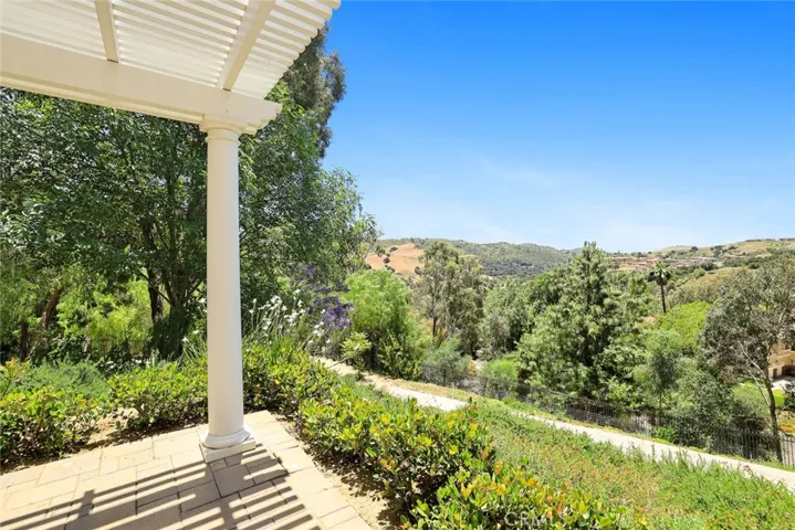 16101 Highland Pass Circle, Chino Hills, California 91709