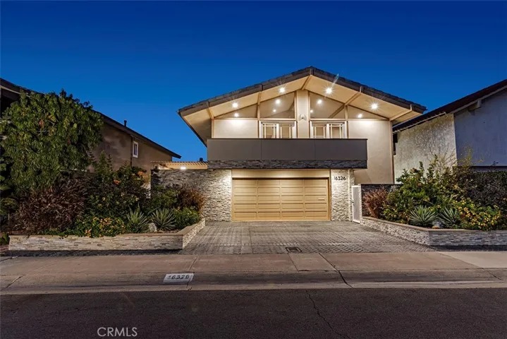16326 Niantic Circle, Huntington Beach, California 92649