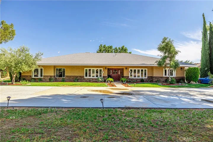 2017 W Avenue O4, Palmdale, California 93551