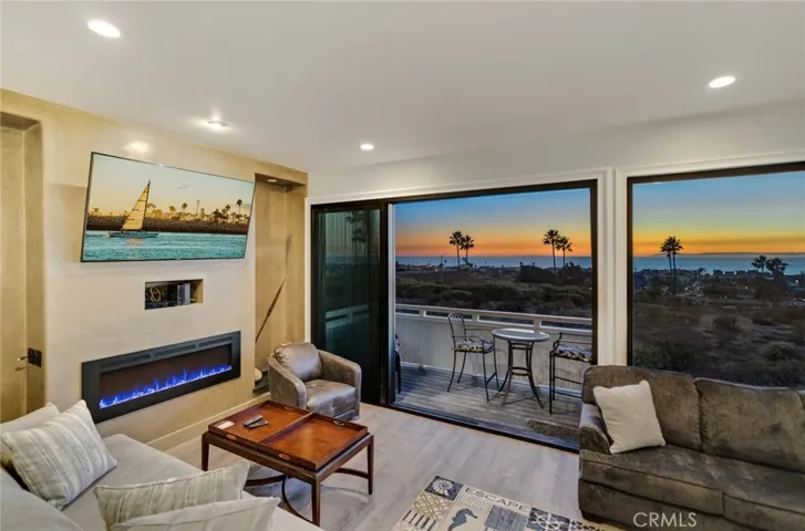 10 Tribute Court, Newport Beach, California 92663