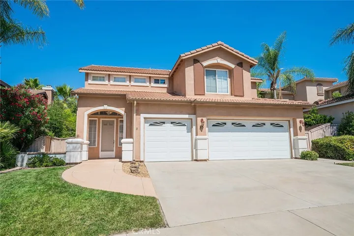 25 Villa Valtelena, Lake Elsinore, California 92532