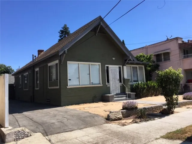 417 W 8th Street, Long Beach, California 90813