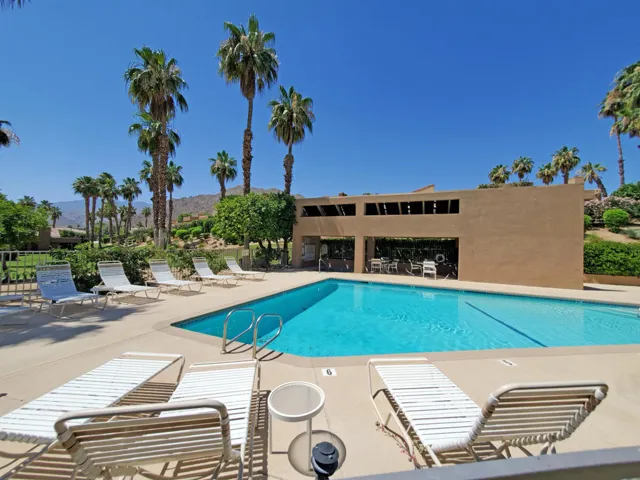 Community Pool & Spa