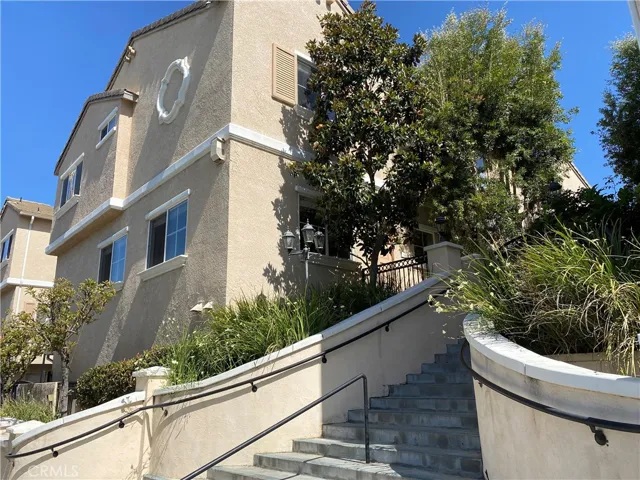 9301 Shirley Avenue 67, Northridge, California 91324