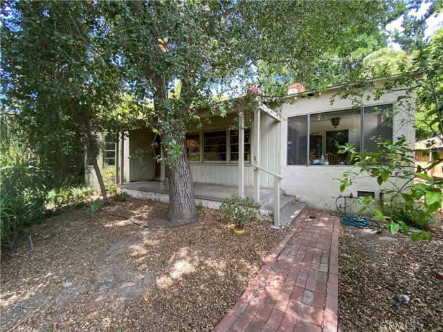 4115 Stone Canyon Avenue, Sherman Oaks, California 91403