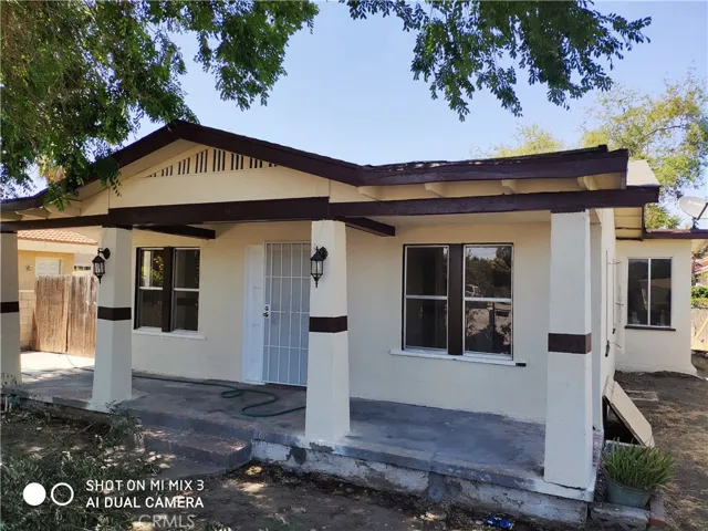 1042 W 10 Th Street, San Bernardino, California 92411