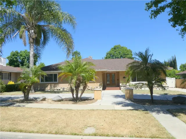 1372 N 1st Avenue, Upland, California 91786