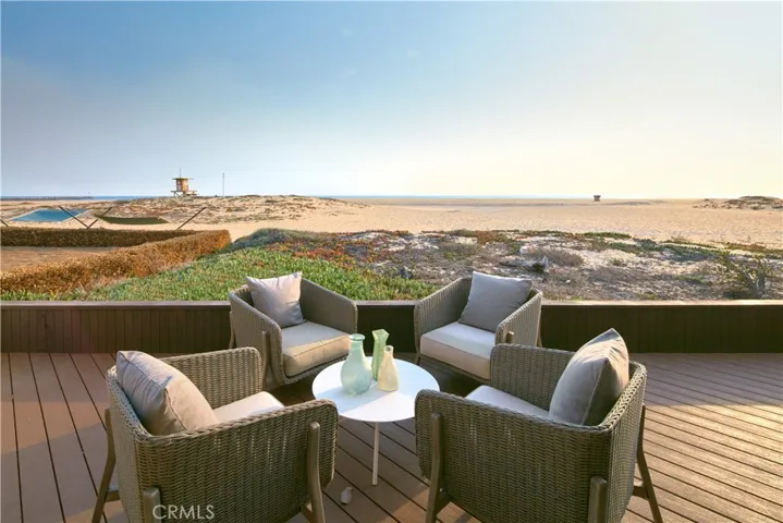 2132 E Oceanfront, Newport Beach, California 92661