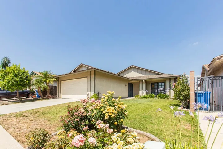 Welcome to 1764 Townley Circle in Simi Valley