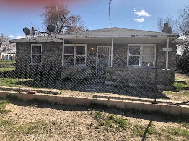 10740 E Avenue R8, Littlerock, California 93543
