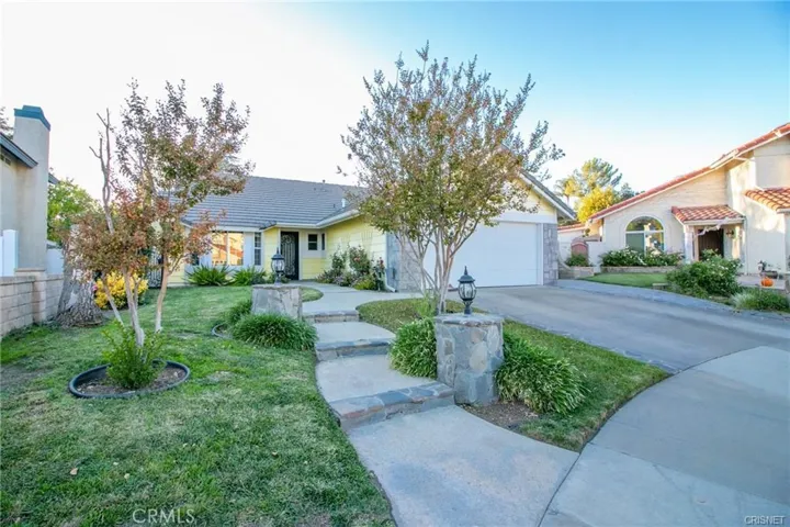 25531 Norfork Place, Saugus, California 91350