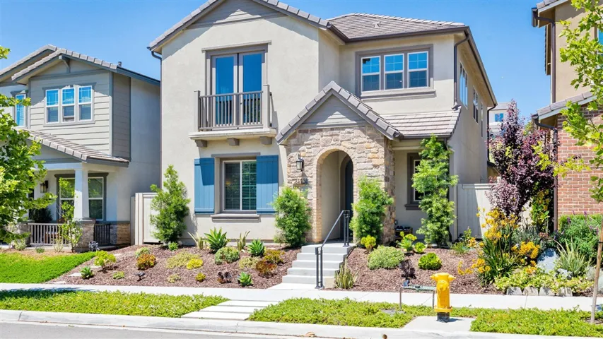 21438 Trail Ridge Dr, Escondido, California 92029