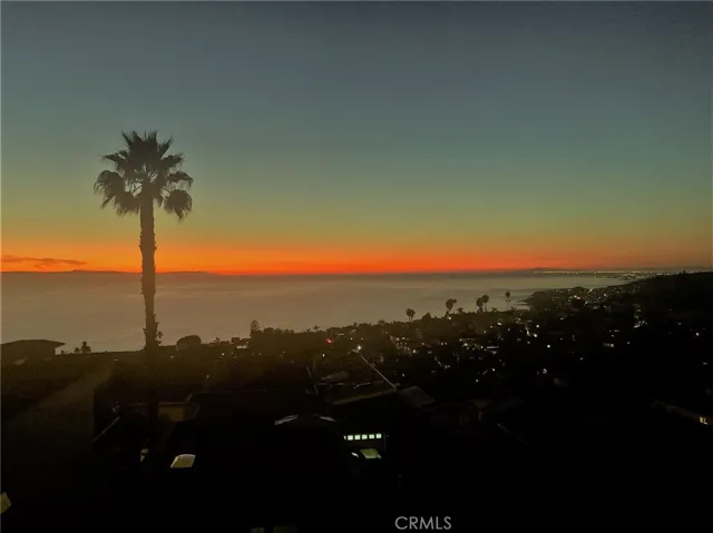 971 Santa Ana Street, Laguna Beach, California 92651