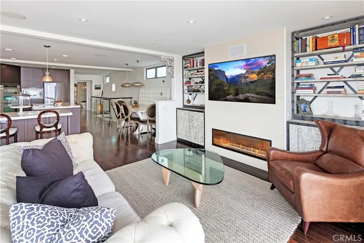 971 Santa Ana Street, Laguna Beach, California 92651