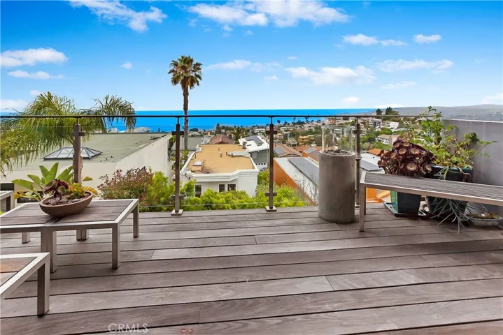 971 Santa Ana Street, Laguna Beach, California 92651