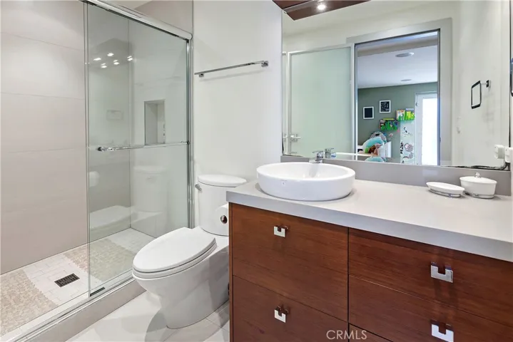 971 Santa Ana Street, Laguna Beach, California 92651