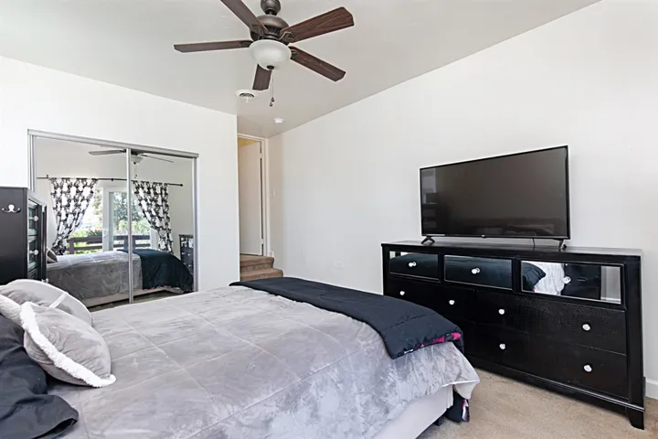 8564 Ellsworth Ln, Santee, California 92071