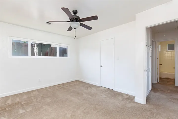 8564 Ellsworth Ln, Santee, California 92071
