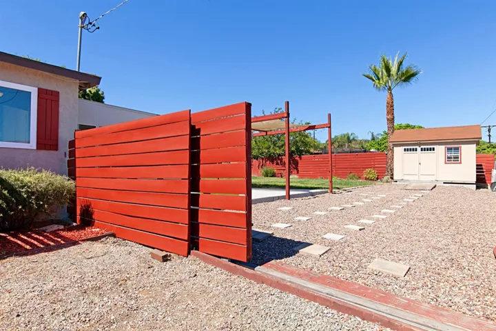 8564 Ellsworth Ln, Santee, California 92071