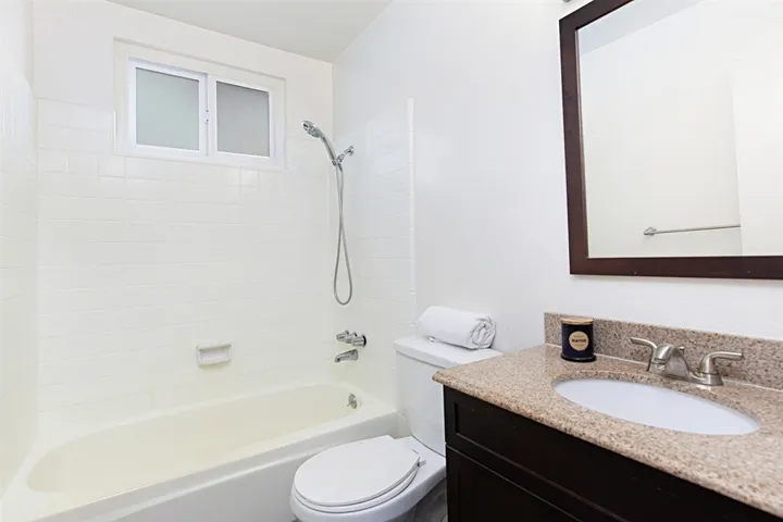 8564 Ellsworth Ln, Santee, California 92071